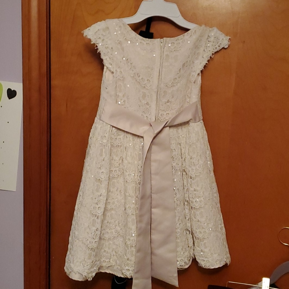 Girls dress